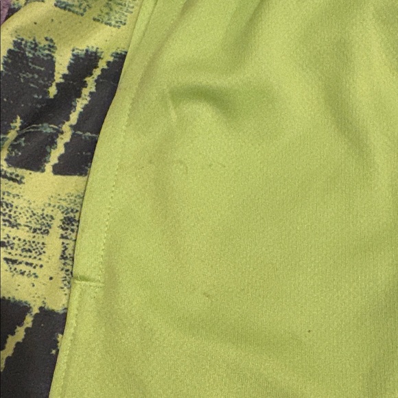 Youth Nike shorts - Picture 4 of 6